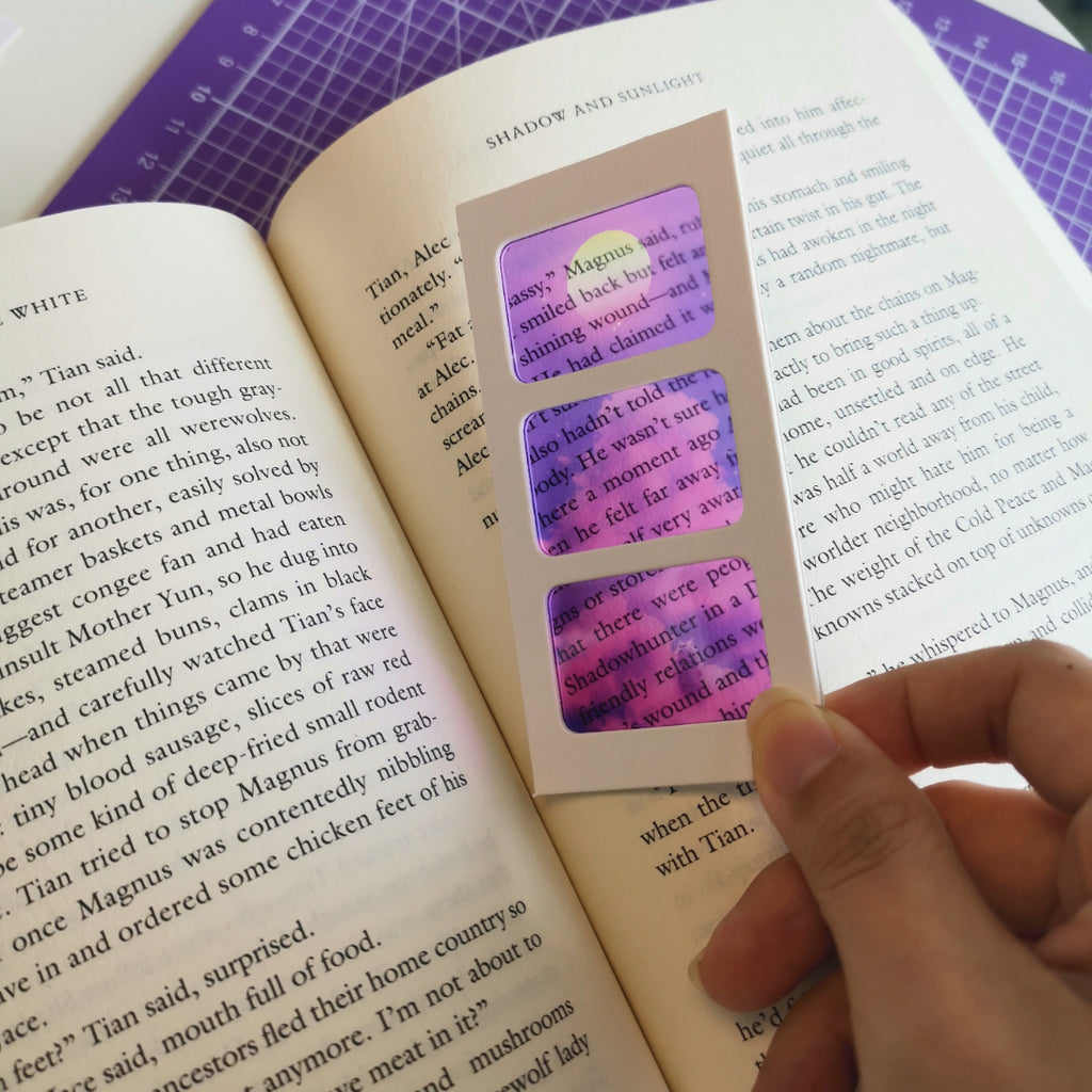 Film Bookmark - Fluffy cat, Fluffy clouds